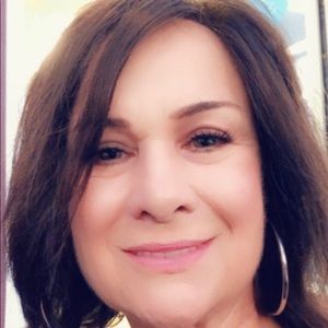 Meet your Posher, Linda